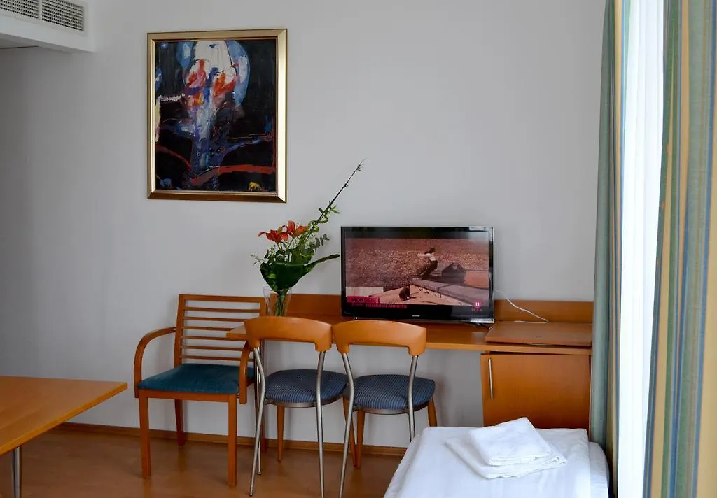 Hotel Veritas Budapest 3*,